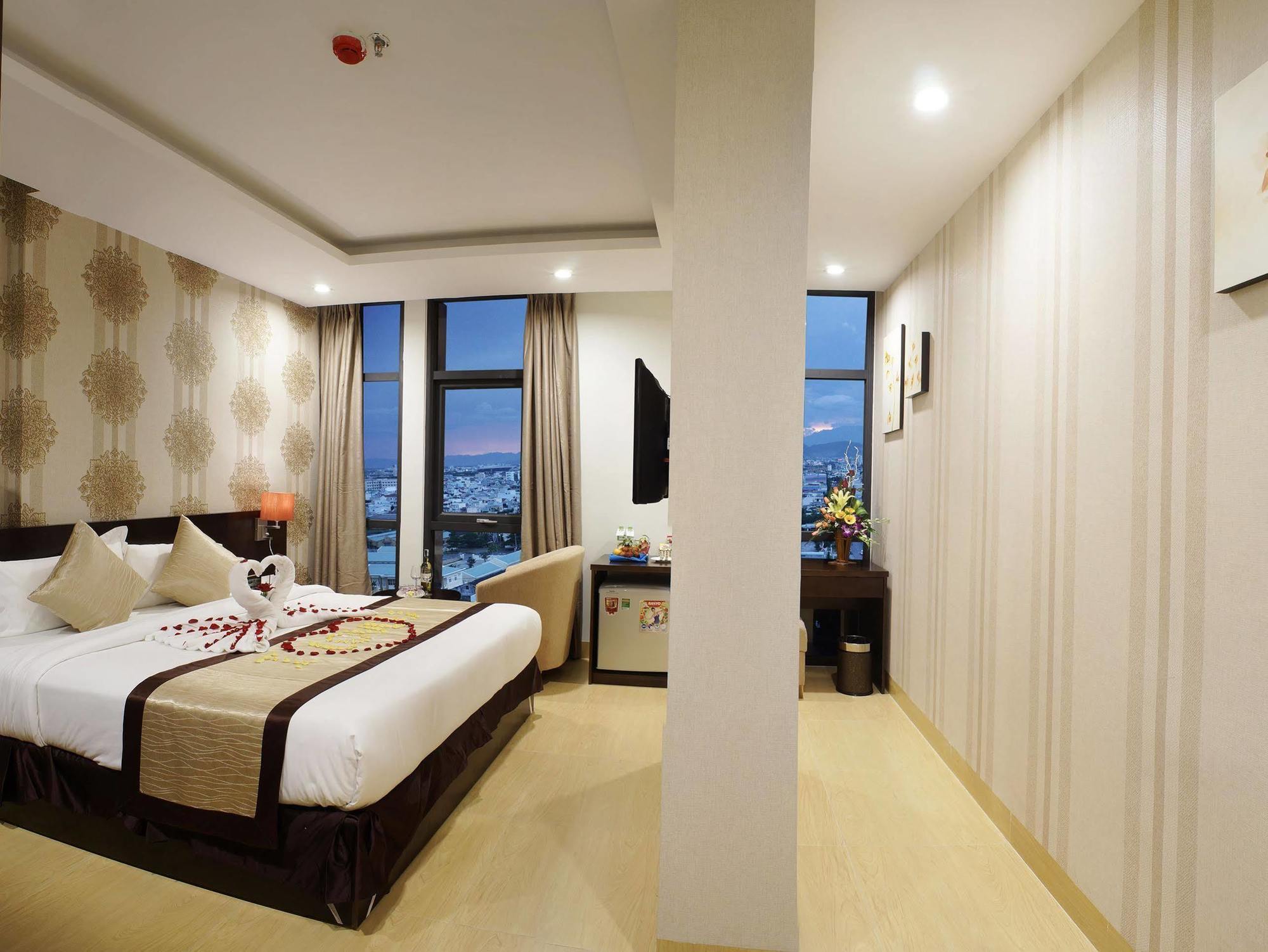 Bac Cuong Hotel Da Nang Exteriör bild
