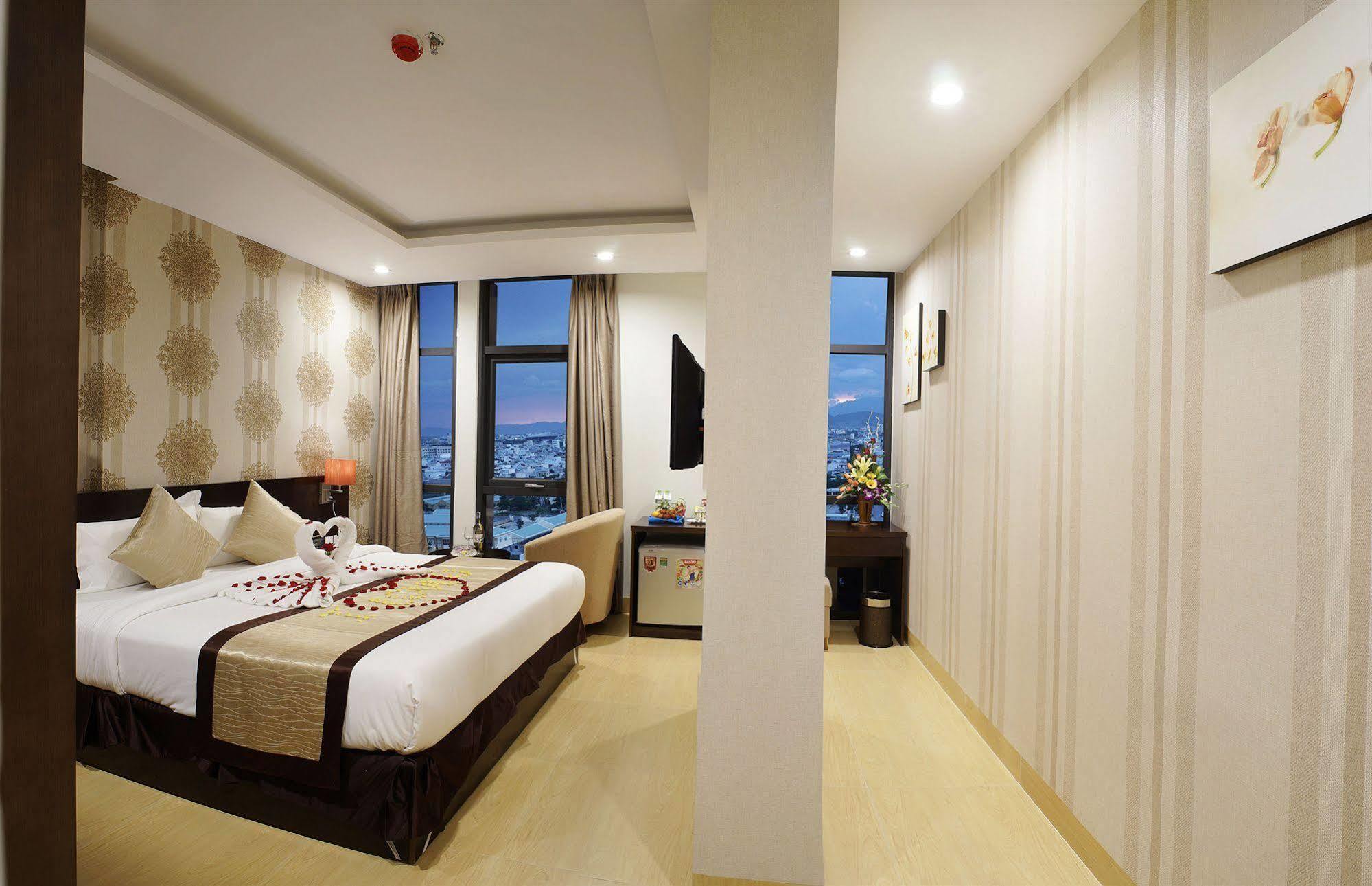Bac Cuong Hotel Da Nang Exteriör bild